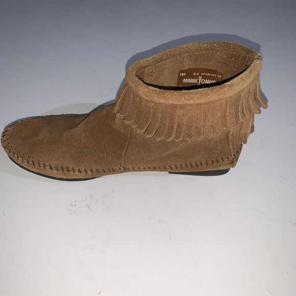 Minnetonka Boots Womens Size 6.5 Brown Suede Fringe Moccasin Ankle Back Zip - Picture 3 of 10